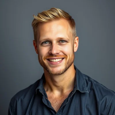 Portrait of Lachlan Reid, our senior casino reviewer